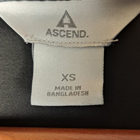 Ascend Women's Lightweight Dark Green Hooded Zip Front Jacket Size XS - Picture 5 of 11